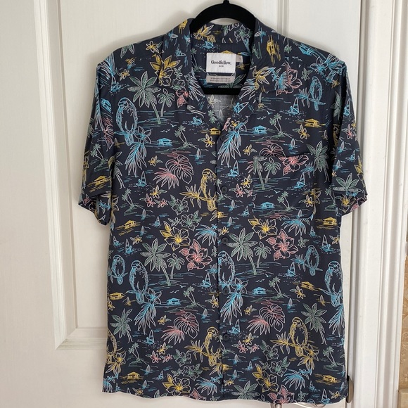 Brand new without tags - Tropical themed shirt - Picture 1 of 4